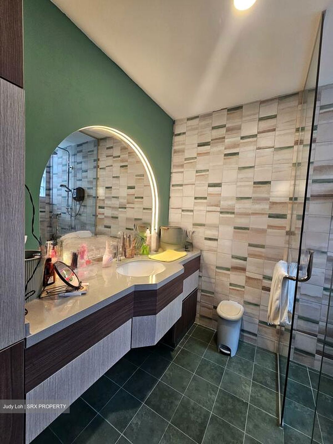 Teachers' Housing Estate (D26), Terrace #452948401